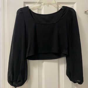 Black long sleeve crop top